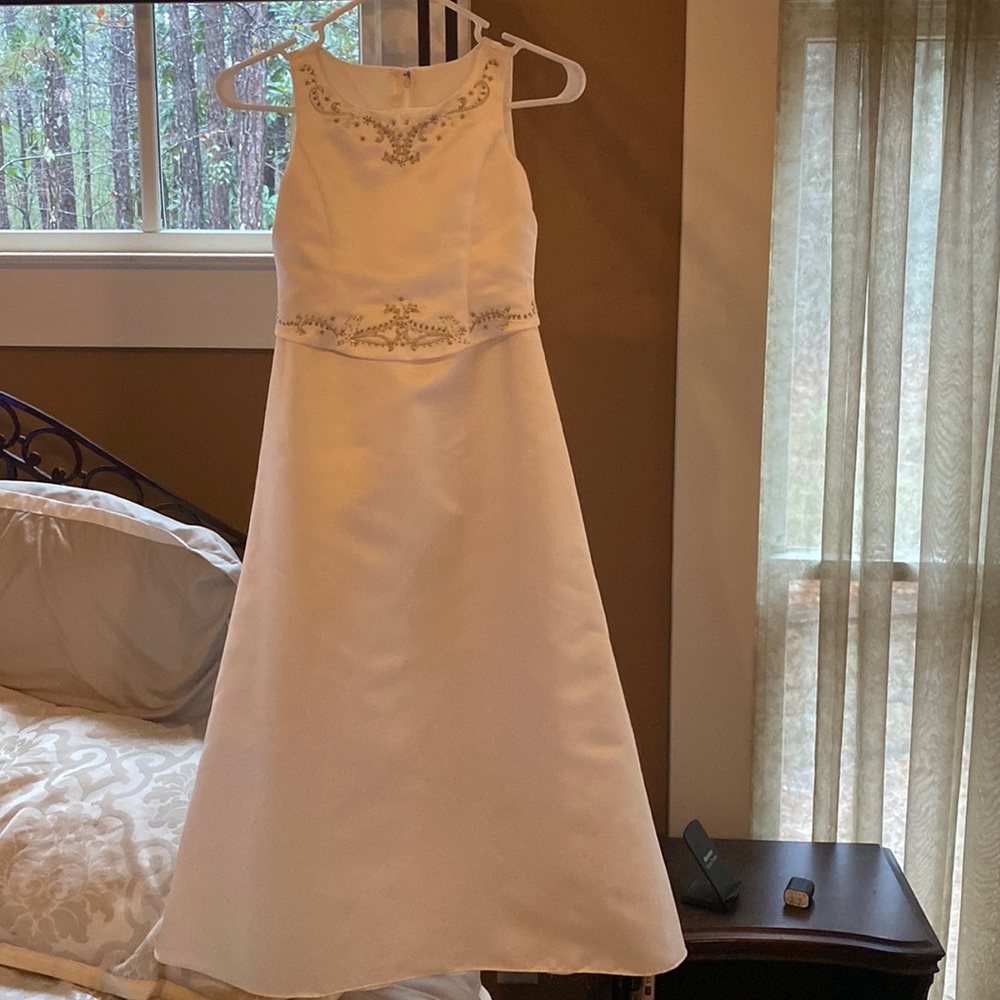 David’s Bridal ivory flower girl dress, size 7